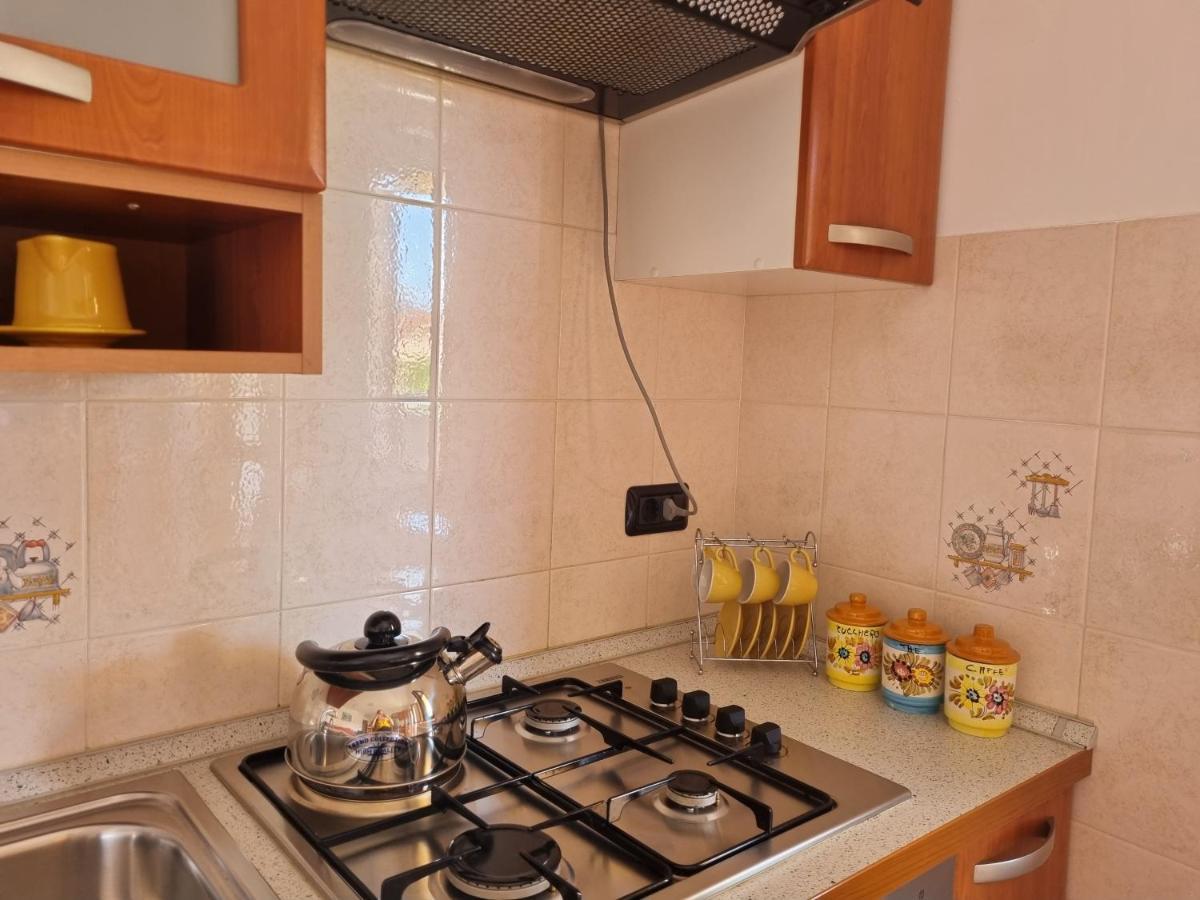 N&G Apartments Ровинь Экстерьер фото