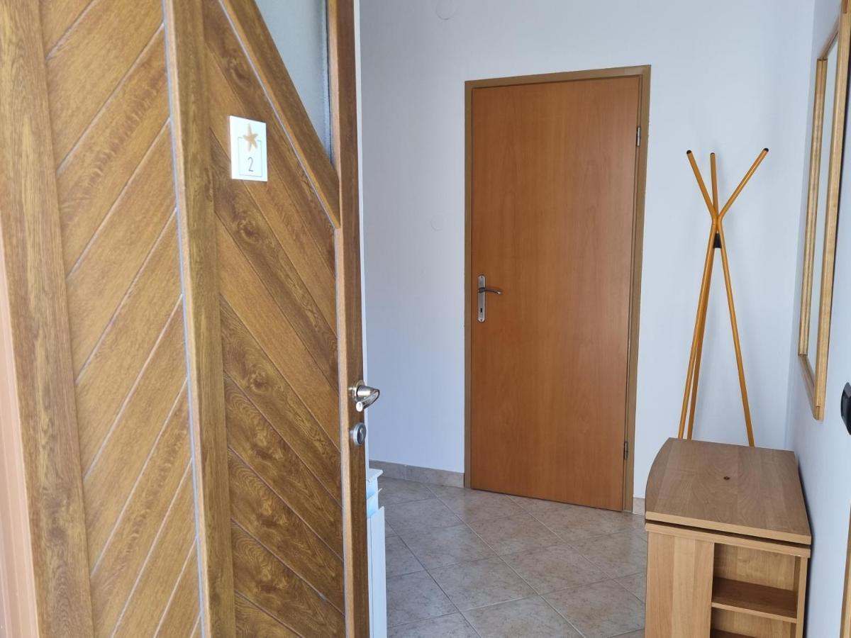 N&G Apartments Ровинь Экстерьер фото